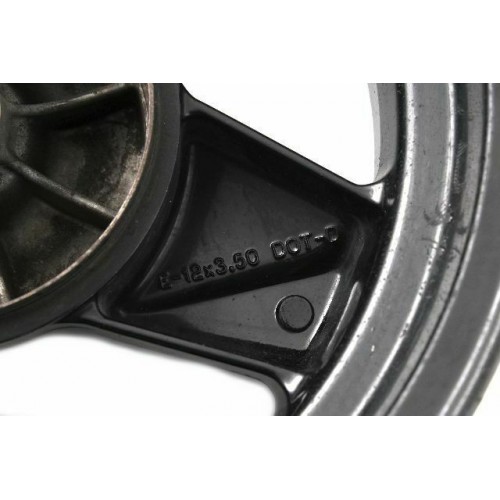 Cerchio in lega posteriore a tamburo...