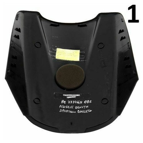 Sportello porta oggetti su scudo...