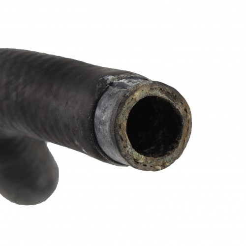 Manicotto tra radiatore e pompa acqua...