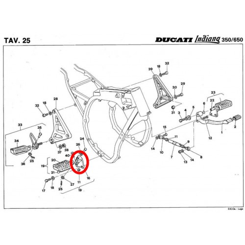 Piastra per fissaggio pedana destra...