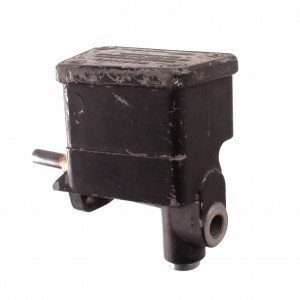 Pompa freno anteriore... 2