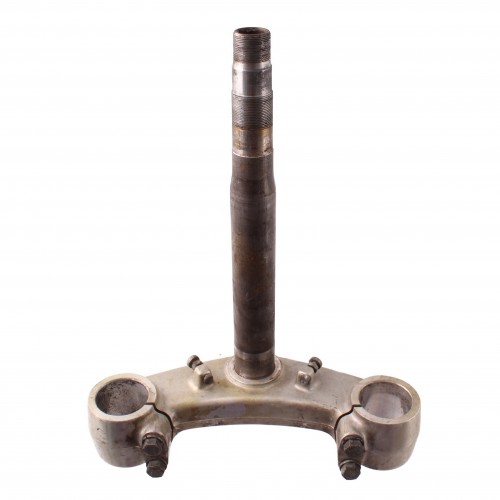 Piastra inferiore forcella con fori...