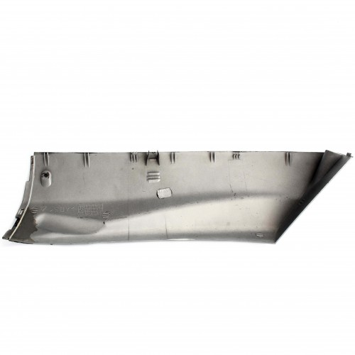 Fianco laterale inferiore destro...