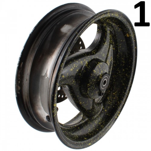 Cerchio ruota anteriore a 3 razze...