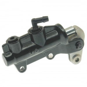 Pompa freno anteriore...