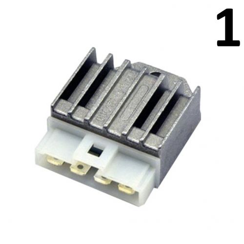 Regolatore di tensione a 4 pin...