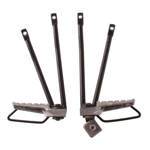 Coppia pedane posteriori con staffe...