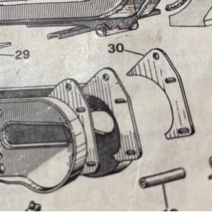 Protezione fissaggio motore... 2