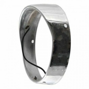 Ghiera fanale anteriore...