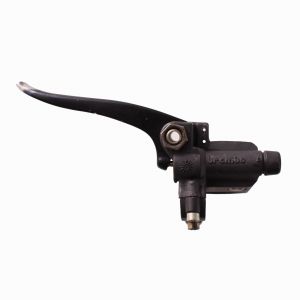 Pompa freno anteriore...